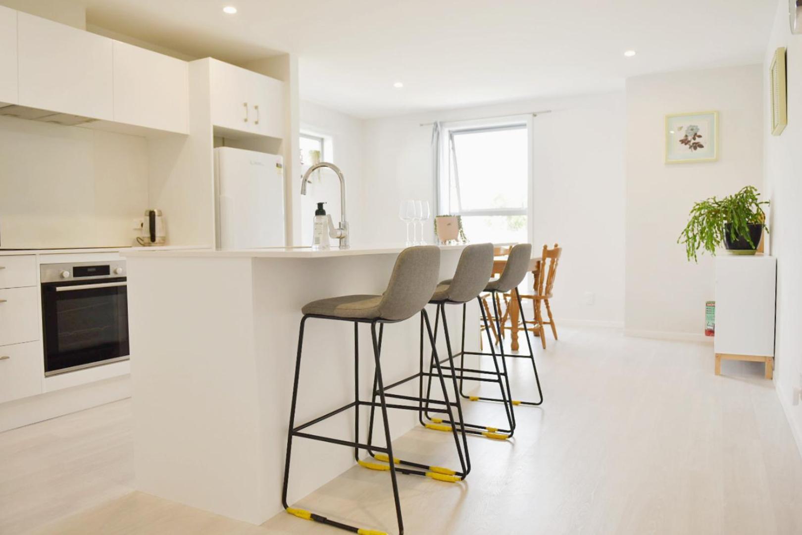 Johnsonville Brand New Lovely Townhouse ウェリントン エクステリア 写真
